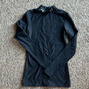 Under Armour Long Sleeve - Size Small